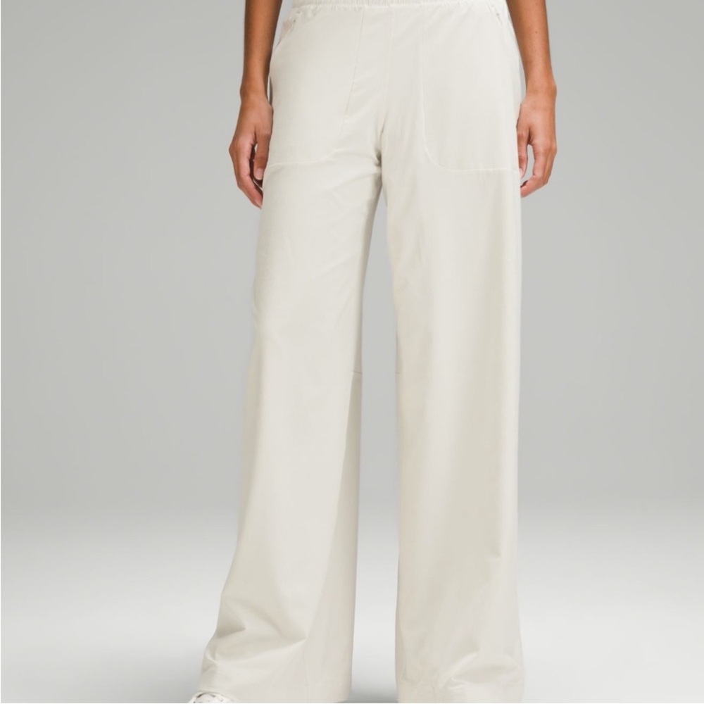 Lululemon Swift Mid-Rise Wide-Leg Pant - NWT - Bone Size 4